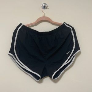Nike Black Dri-fit Gym Shorts Women’s M